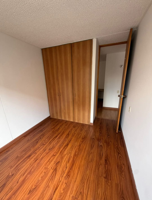 Apartamento de 3 alcobas en venta en Hayuelos, Bogotá, 81 m² · foto 18 de 23