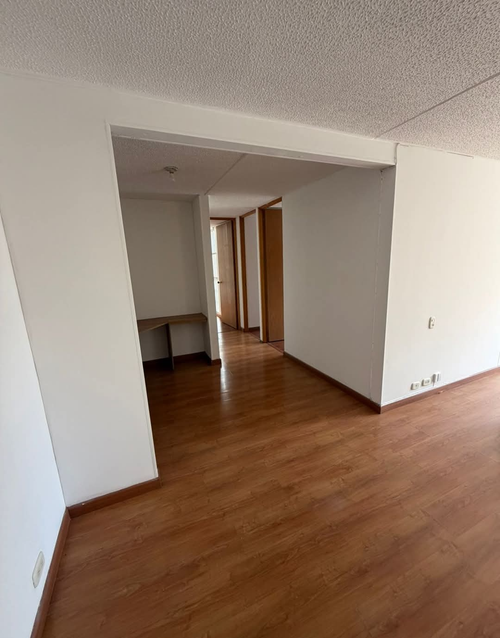Apartamento de 3 alcobas en venta en Hayuelos, Bogotá, 81 m² · foto 4 de 23
