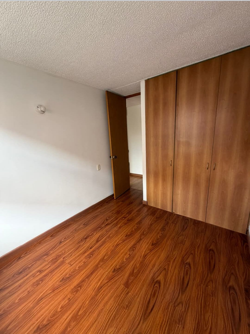 Apartamento de 3 alcobas en venta en Hayuelos, Bogotá, 81 m² · foto 15 de 23
