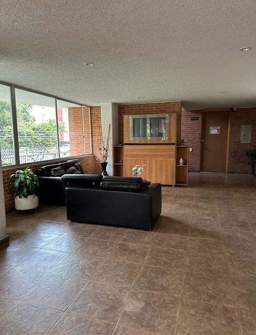 Apartamento de 3 alcobas en venta en Hayuelos, Bogotá, 81 m² · foto 20 de 23