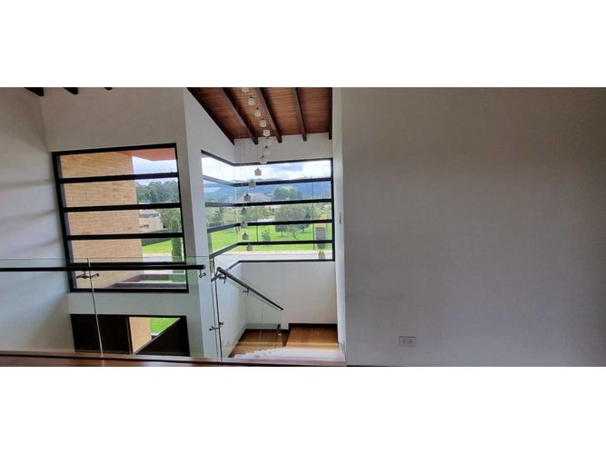 Casa de 3 alcobas en venta en Hatogrande, Sopó, 368 m² · foto 9 de 24