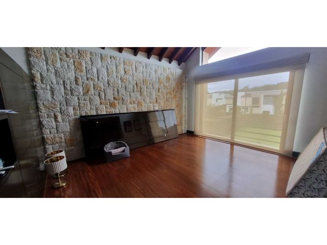 Casa de 3 alcobas en venta en Hatogrande, Sopó, 368 m² · foto 18 de 24