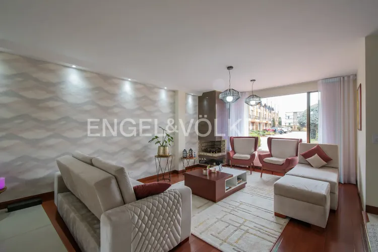 Casa de 4 alcobas en venta en El Estadio, Chía, 277 m² · foto 3 de 20