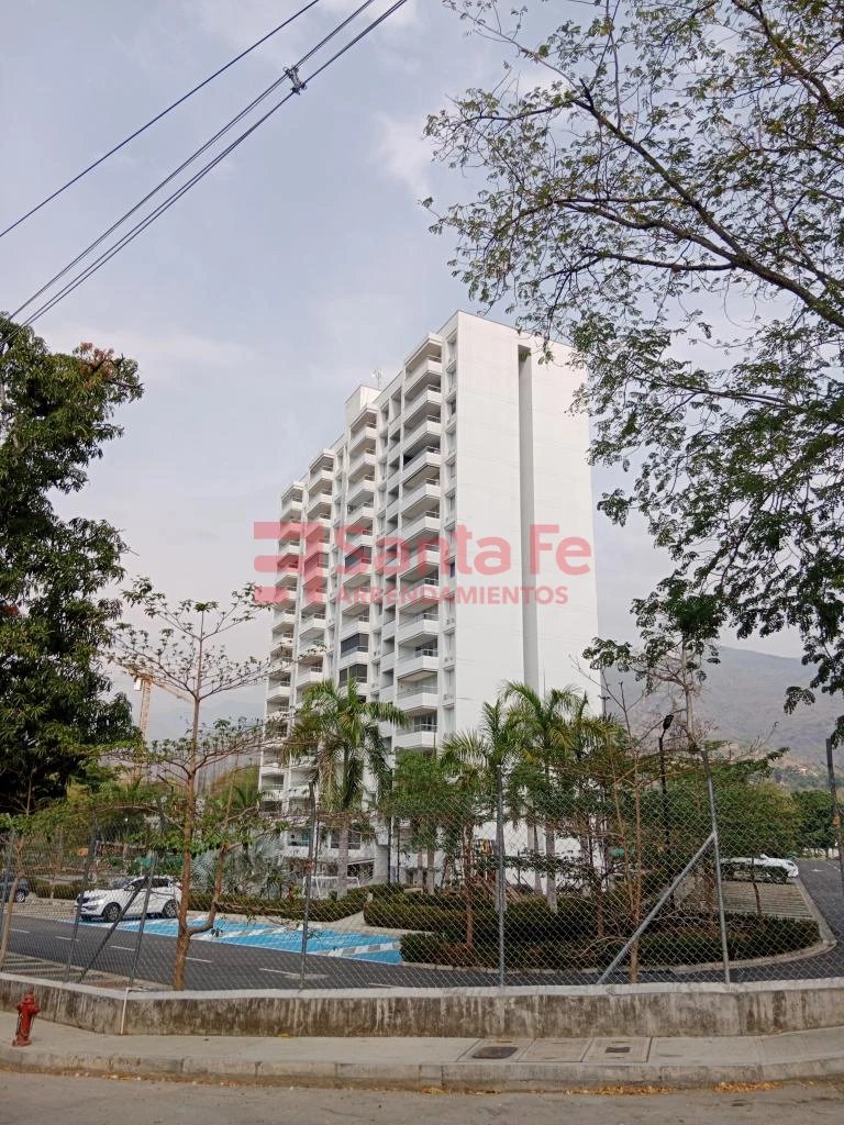1BR Apartment in Medellín (56 m²) - 2