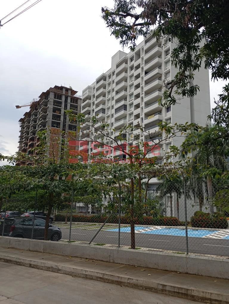 2BR Apartment in Medellín (75 m²) - 2