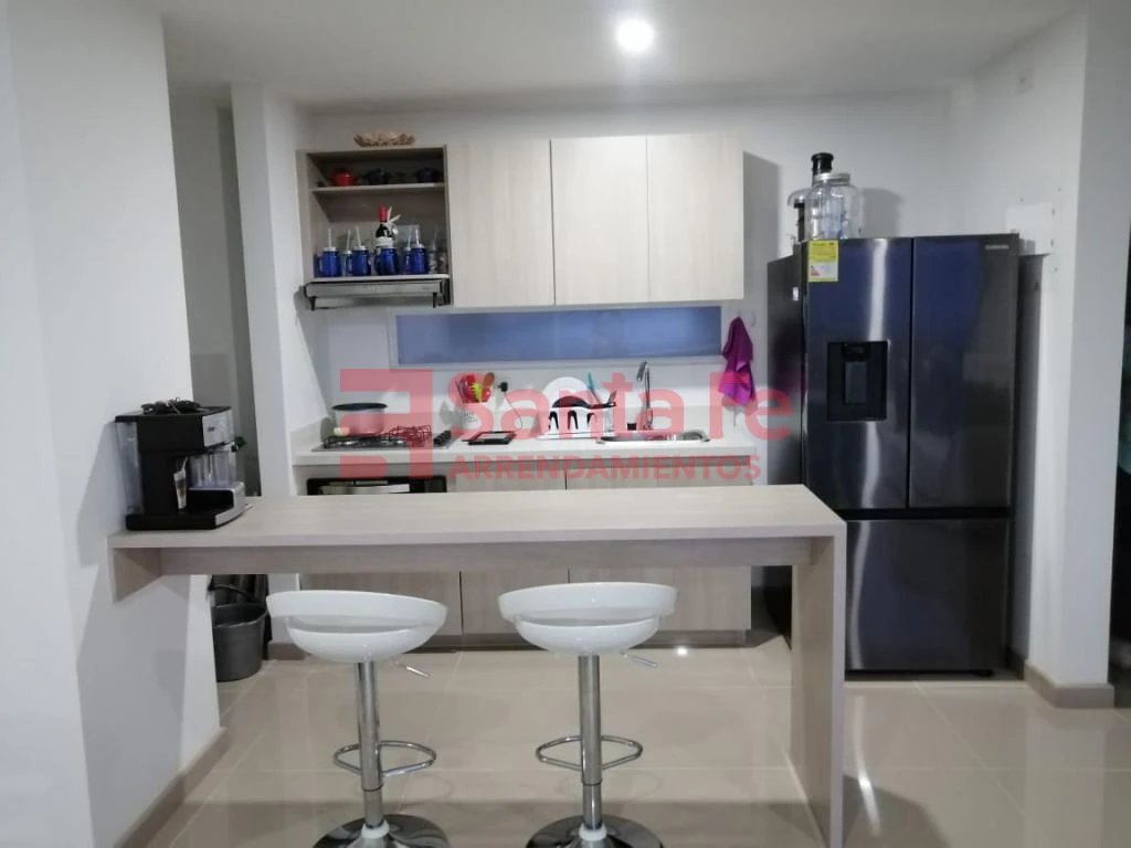 2BR Apartment in Medellín (75 m²) - 4