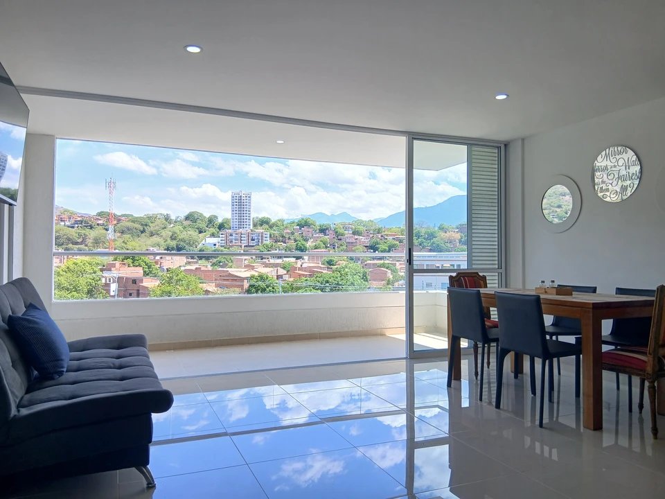 2BR Apartment in Medellín (76 m²) - 2