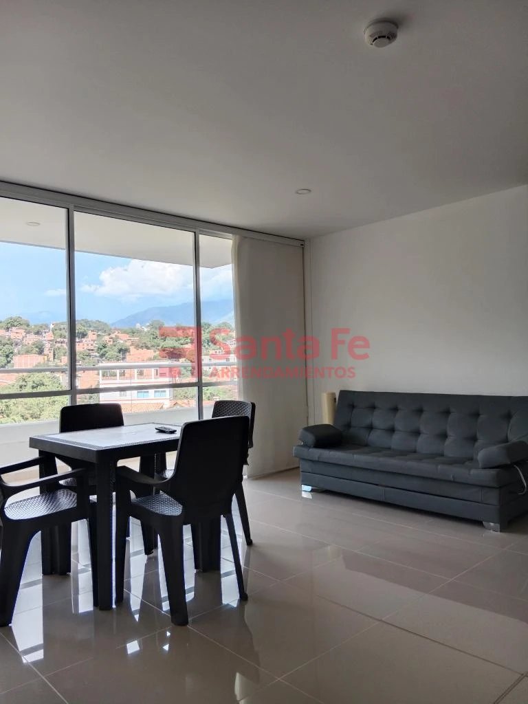 2BR Apartment in Medellín (76 m²) - 3