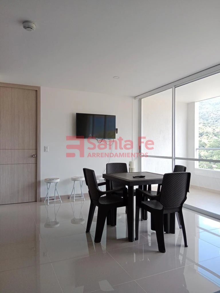 2BR Apartment in Medellín (76 m²) - 4