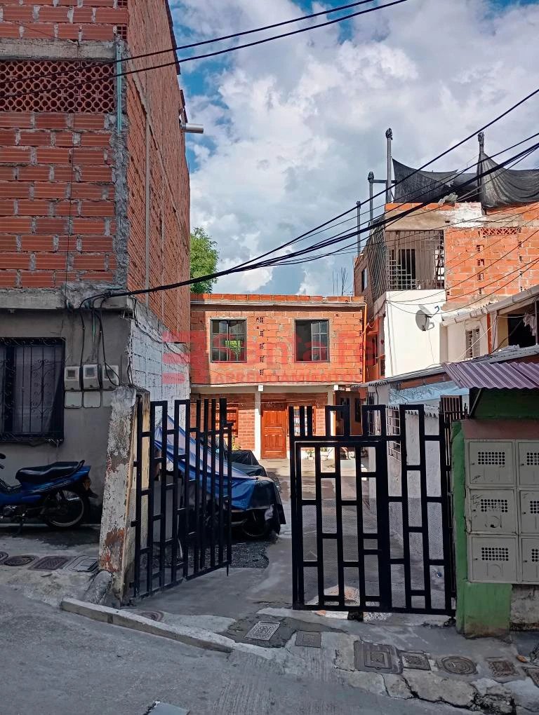 1BR Apartment in Medellín (17 m²)