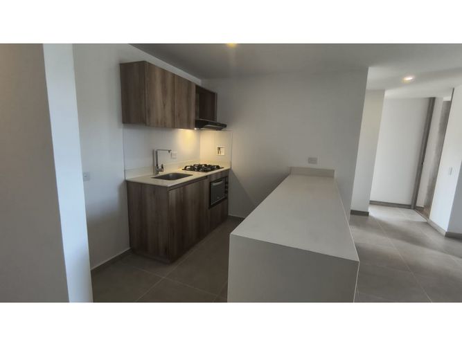 Apartamento de 2 alcobas en arriendo en Ciudad Del Río, Medellín, 66 m² · foto 5 de 10