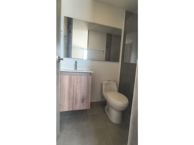 Apartamento de 2 alcobas en arriendo en Ciudad Del Río, Medellín, 66 m² · foto 9 de 10