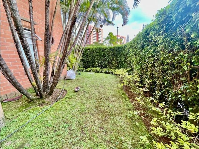 Casa de 4 alcobas en venta en La Candelaria, Medellín, 360 m² · foto 4 de 21