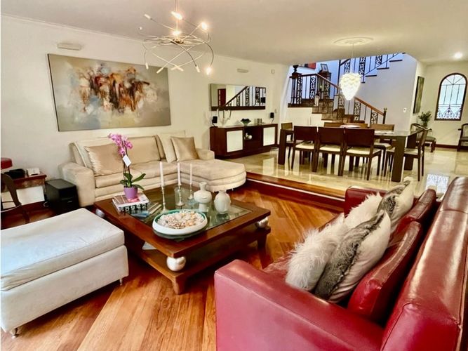 Casa de 4 alcobas en venta en La Candelaria, Medellín, 360 m² · foto 6 de 21