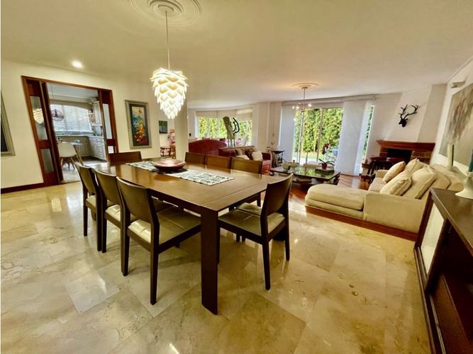 Casa de 4 alcobas en venta en La Candelaria, Medellín, 360 m² · foto 7 de 21