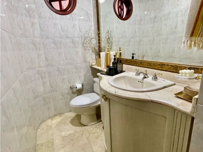 Casa de 4 alcobas en venta en La Candelaria, Medellín, 360 m² · foto 12 de 21