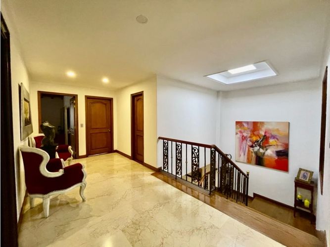 Casa de 4 alcobas en venta en La Candelaria, Medellín, 360 m² · foto 14 de 21