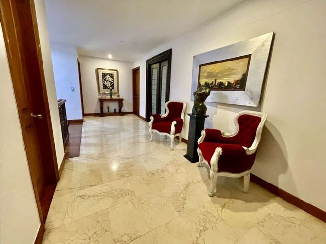 Casa de 4 alcobas en venta en La Candelaria, Medellín, 360 m² · foto 15 de 21