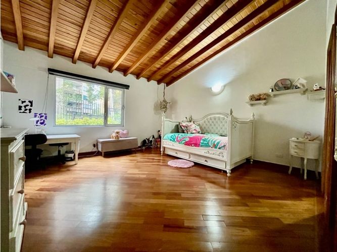 Casa de 4 alcobas en venta en La Candelaria, Medellín, 360 m² · foto 18 de 21