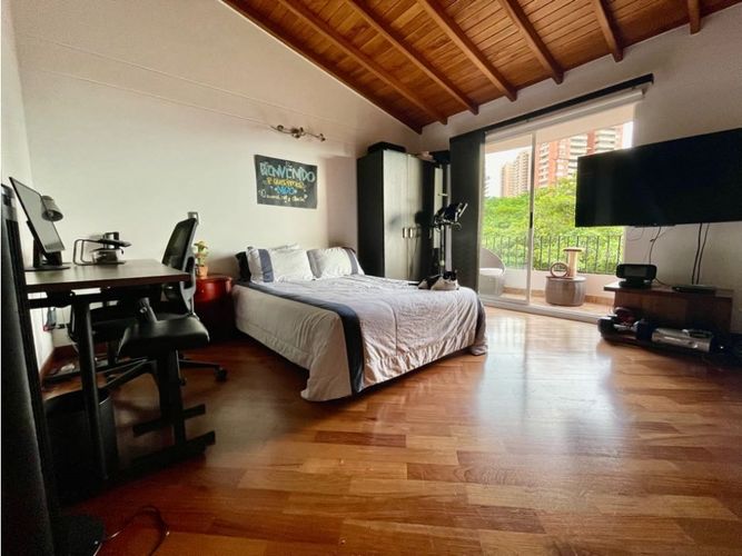 Casa de 4 alcobas en venta en La Candelaria, Medellín, 360 m² · foto 20 de 21
