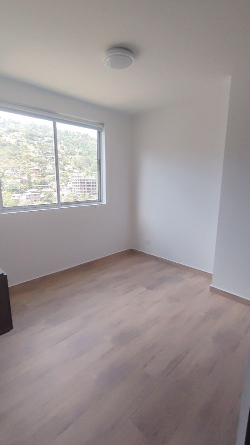 Apartamento de 3 alcobas en venta en Pedregal, Copacabana, 73 m² · foto 12 de 17