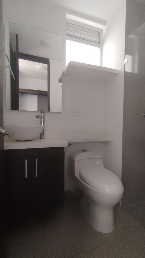Apartamento de 3 alcobas en venta en Pedregal, Copacabana, 73 m² · foto 16 de 17