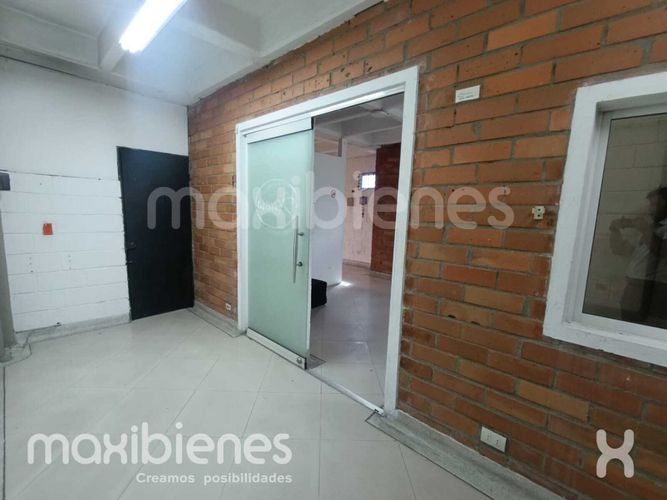 Bodega en arriendo en Santa Fe, Medellín, 110 m² · foto 11 de 22