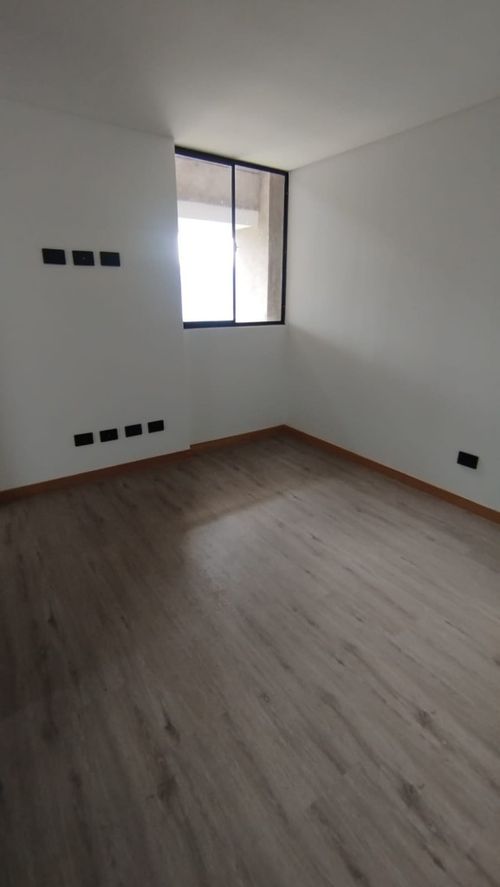 Apartamento de 3 alcobas en arriendo en Las Palmas, Medellín, 75 m² · foto 5 de 12