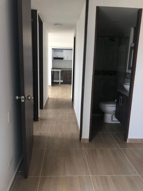 Apartamento de 2 alcobas en arriendo en Arroyohondo, Yumbo, 58 m² · foto 9 de 10
