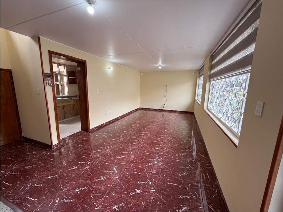 Casa en venta en Barrios Unidos, Bogotá · foto 2 de 19
