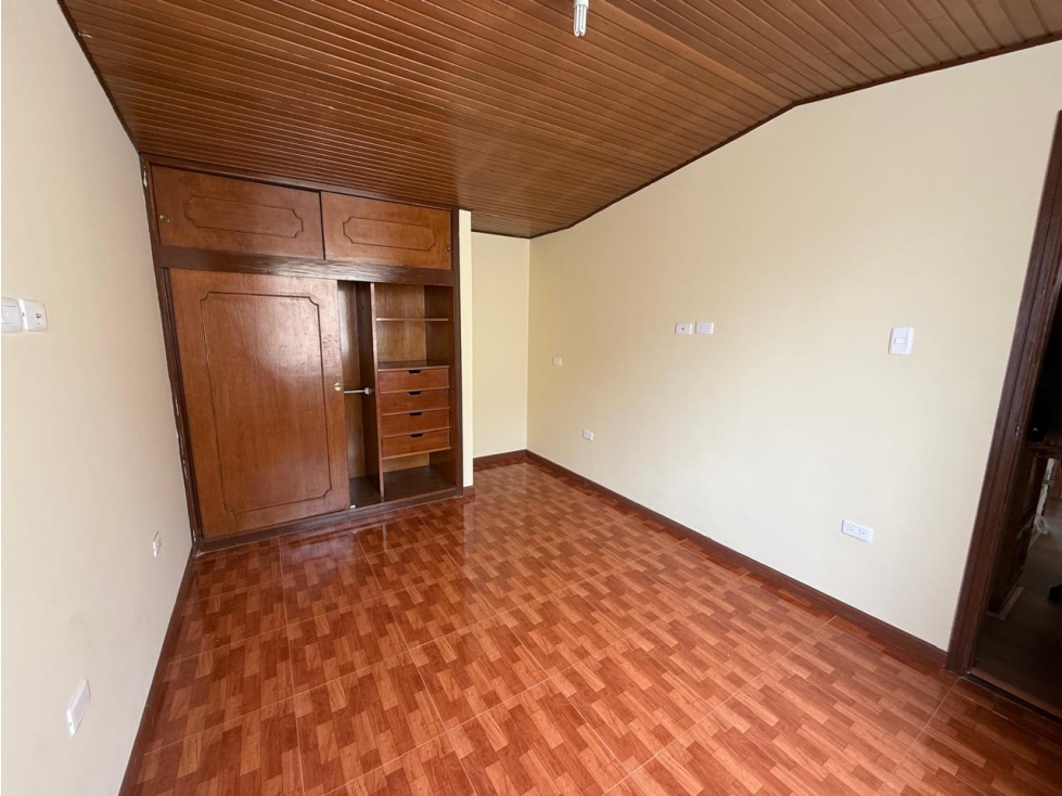 Casa en venta en Barrios Unidos, Bogotá · foto 8 de 19