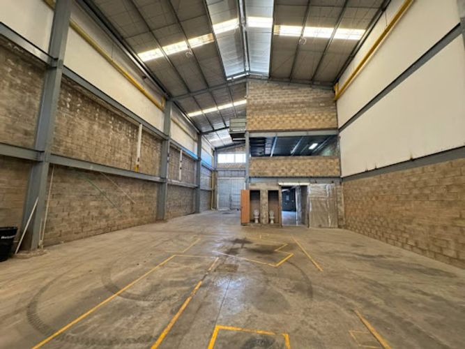 Bodega en arriendo en Aeropuerto, Rionegro, 550 m² · foto 2 de 21