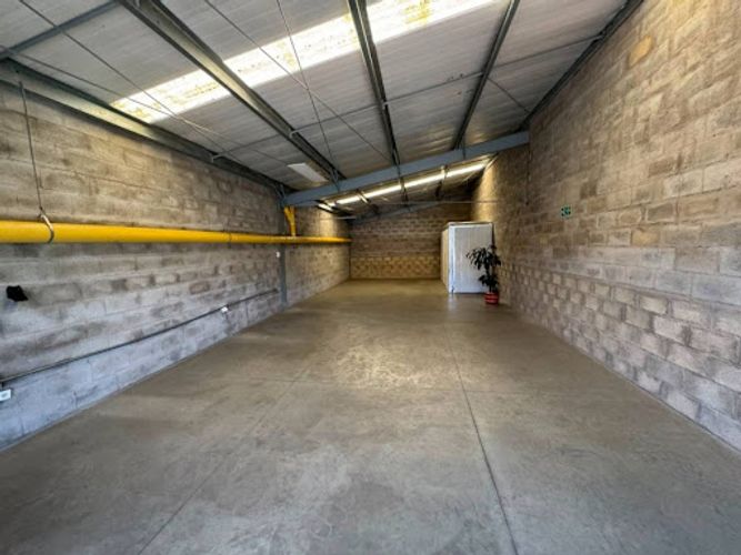 Bodega en arriendo en Aeropuerto, Rionegro, 550 m² · foto 15 de 21