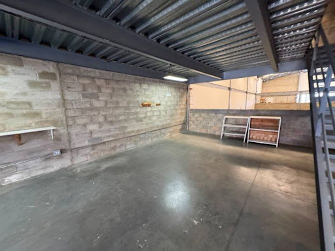 Bodega en arriendo en Aeropuerto, Rionegro, 550 m² · foto 19 de 21