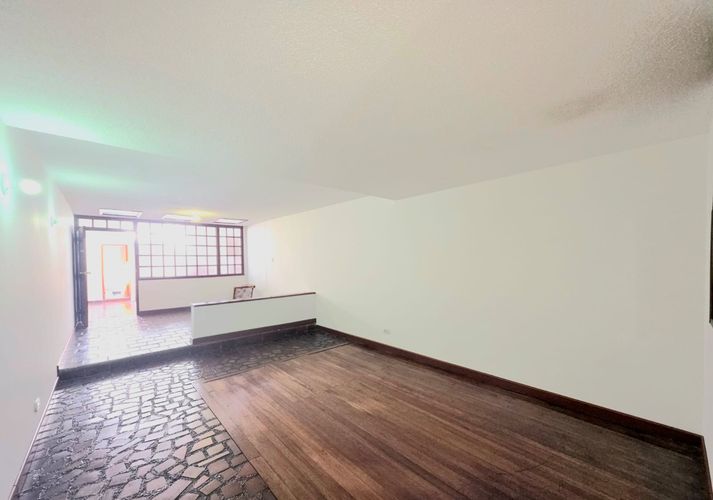 Casa de 4 alcobas en venta en Polo Club, Bogotá, 258 m² · foto 5 de 24