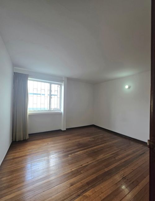 Casa de 4 alcobas en venta en Polo Club, Bogotá, 258 m² · foto 11 de 24