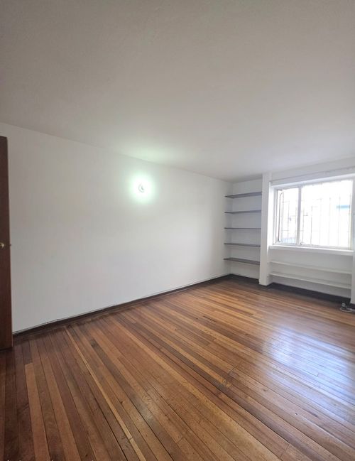 Casa de 4 alcobas en venta en Polo Club, Bogotá, 258 m² · foto 17 de 24