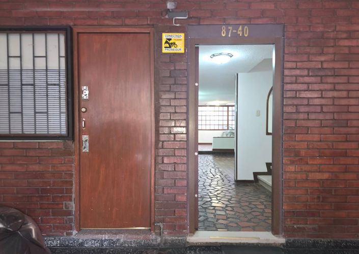 Casa de 4 alcobas en venta en Polo Club, Bogotá, 258 m² · foto 4 de 24