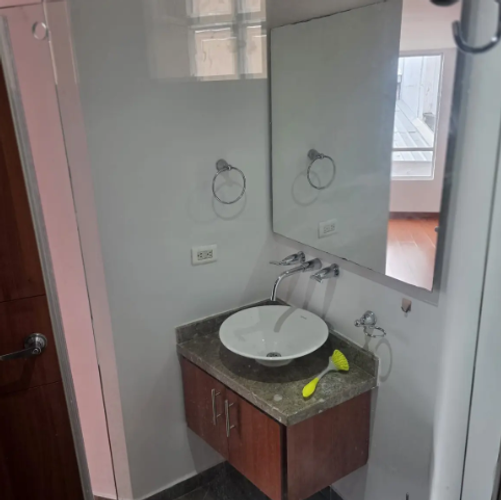 Apartaestudio en venta en Cedritos, Bogotá, 43 m² · foto 9 de 18