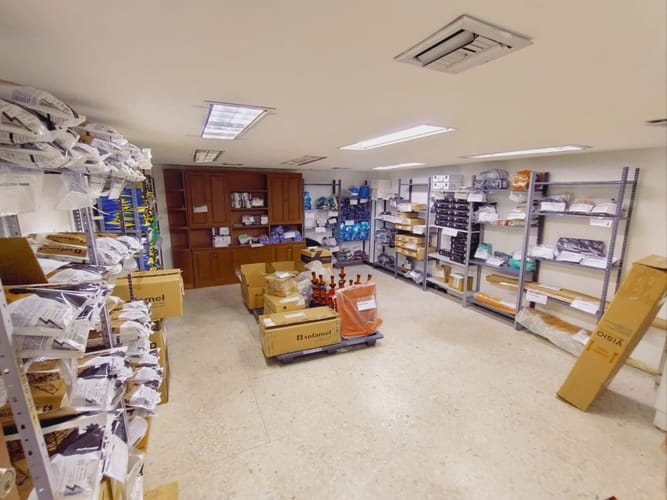 Edificio en venta en Popular, Cali, 430 m² · foto 8 de 24