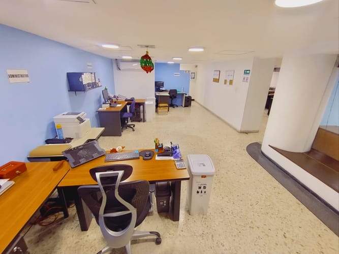 Edificio en venta en Popular, Cali, 430 m² · foto 13 de 24