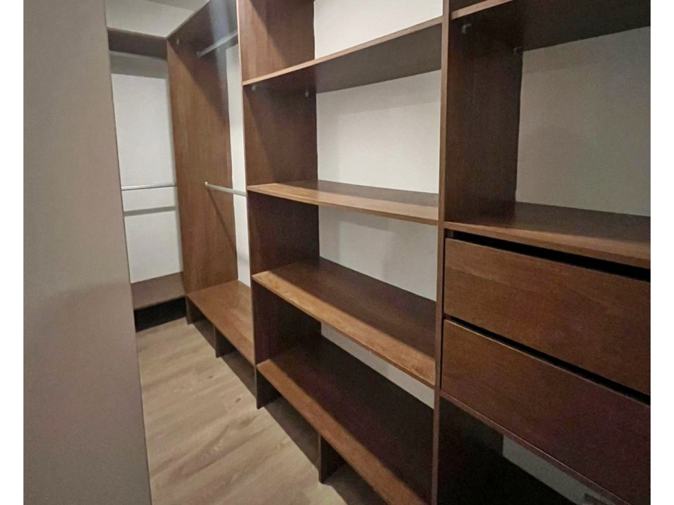 Apartamento en arriendo en Loma De Los Gonzalez, Medellín · foto 9 de 20