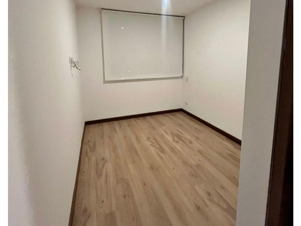 Apartamento en arriendo en Loma De Los Gonzalez, Medellín · foto 12 de 20