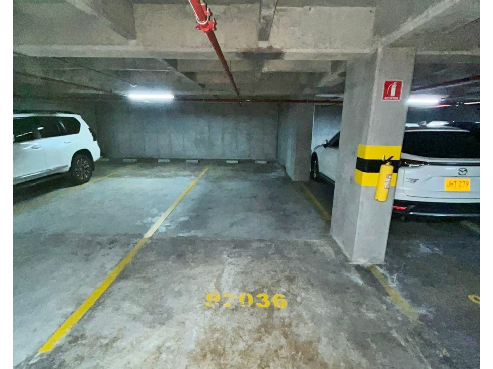 Apartamento en arriendo en Loma De Los Gonzalez, Medellín · foto 15 de 20