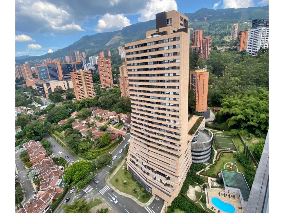 Apartamento en arriendo en Loma De Los Gonzalez, Medellín · foto 16 de 20