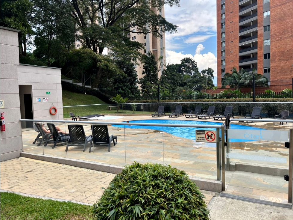 Apartamento en arriendo en Loma De Los Gonzalez, Medellín · foto 18 de 20
