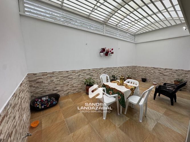 Apartamento de 4 alcobas en venta en Lagos Del Cacique, Bucaramanga, 225 m² · foto 11 de 12