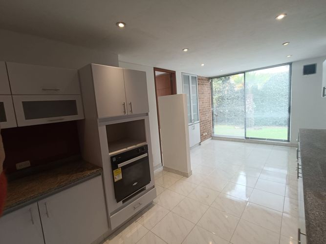 Casa de 3 alcobas en venta en San Simón, Bogotá, 343 m² · foto 10 de 24