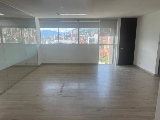 Oficina en arriendo en Los Balsos, Medellín, 100 m² · foto 3 de 20