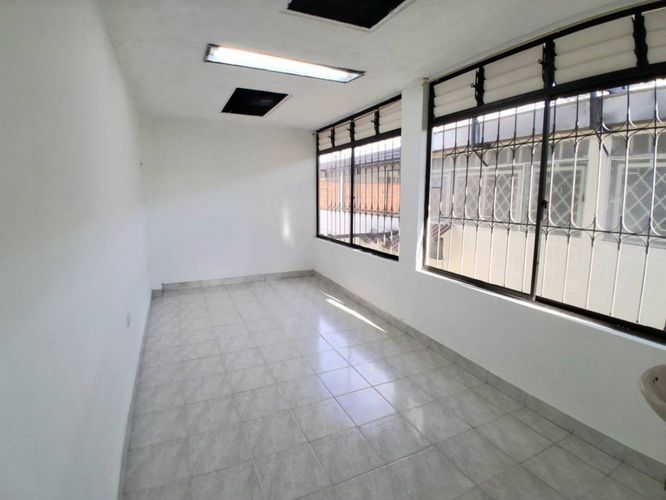 Casa de 4 alcobas en venta en La Rivera Norte Ii, Neiva, 107 m² · foto 9 de 18